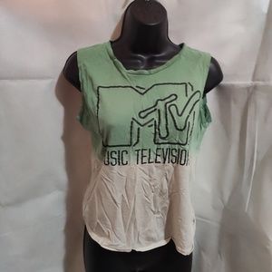 loose and stylish t-shirt